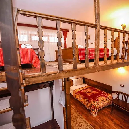Tradita Hotel 4*