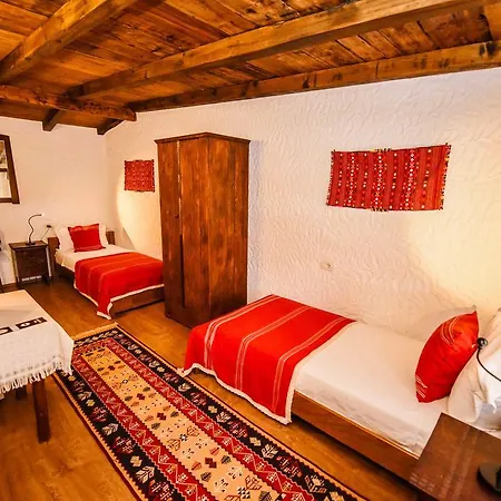 Hotel Tradita 4*