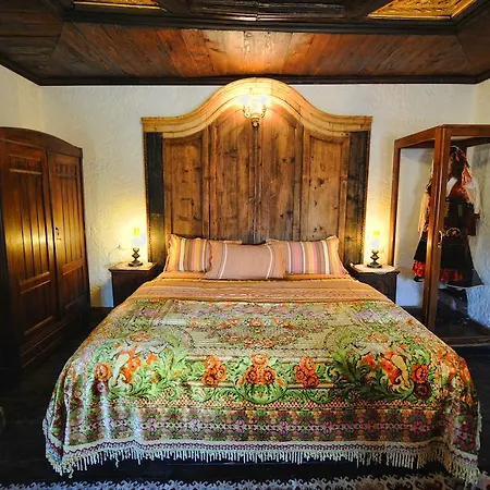 Tradita Hotel 4*