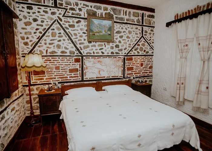 Tradita Szálloda 4*