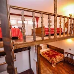 Tradita Hotel 4*