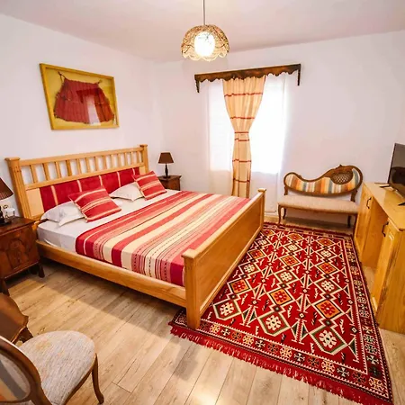 Tradita Hotel